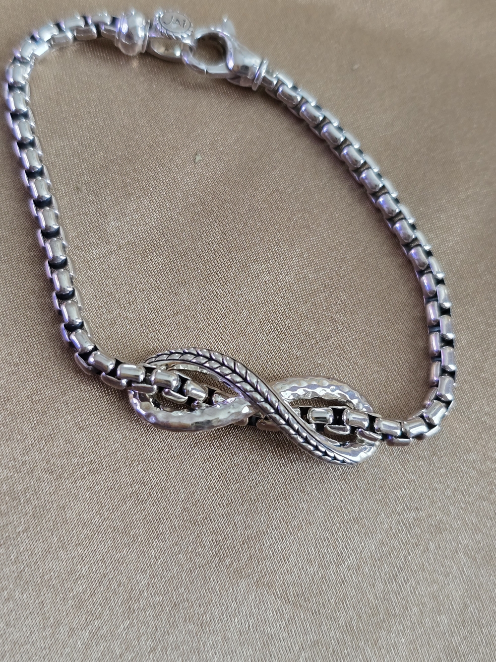 JAI Sterling Silver Infinity Link Bracelet - Silver Tone - Picture 3 of 5